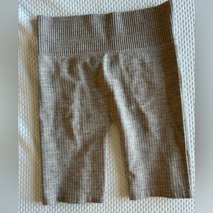 Bozzolo Ribbed Knit Top in Taupe